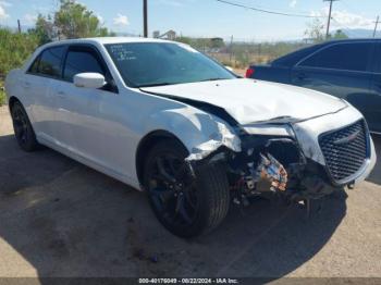  Salvage Chrysler 300