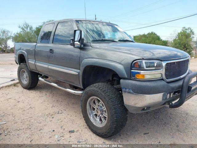  Salvage GMC Sierra 2500