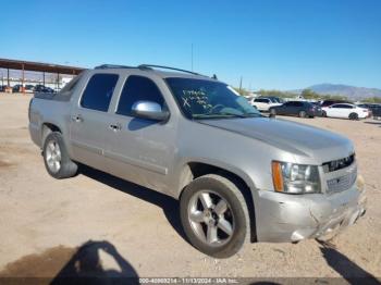  Salvage Chevrolet Avalanche 1500