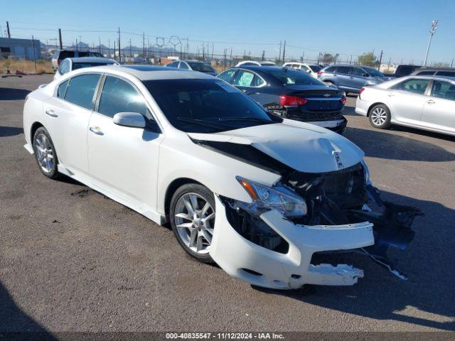  Salvage Nissan Maxima