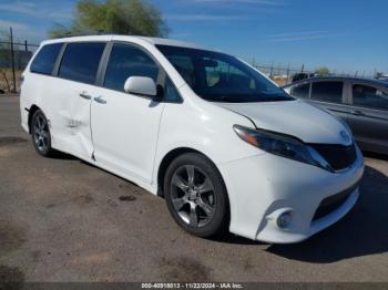  Salvage Toyota Sienna