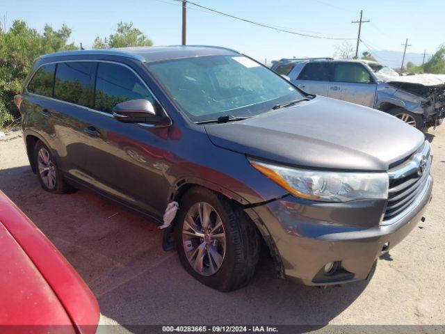  Salvage Toyota Highlander