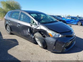  Salvage Toyota Prius v