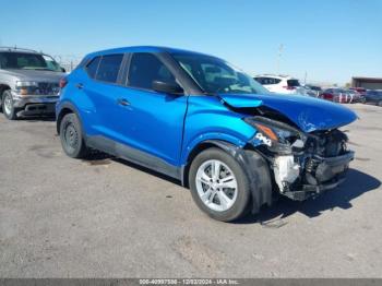  Salvage Nissan Kicks