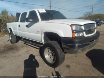  Salvage Chevrolet Silverado 2500