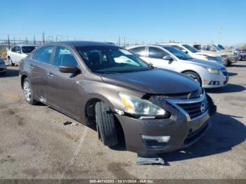  Salvage Nissan Altima