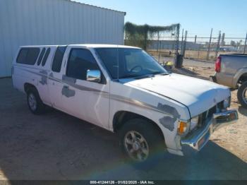  Salvage Nissan 4x2 Truck