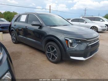  Salvage Kia Niro