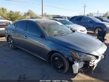  Salvage Nissan Altima