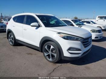  Salvage Hyundai TUCSON