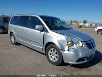  Salvage Chrysler Town & Country