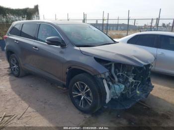  Salvage Toyota Highlander