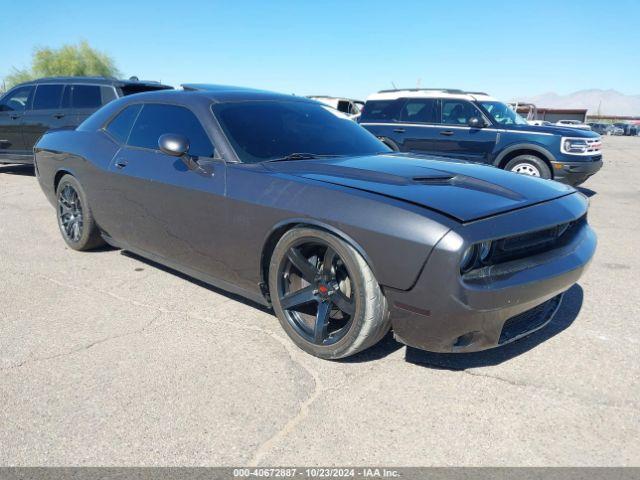  Salvage Dodge Challenger