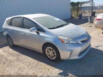  Salvage Toyota Prius v