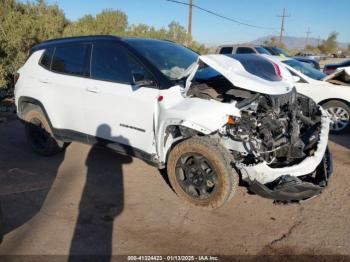  Salvage Jeep Compass