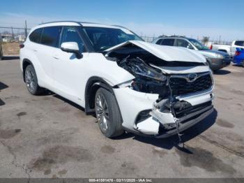  Salvage Toyota Highlander