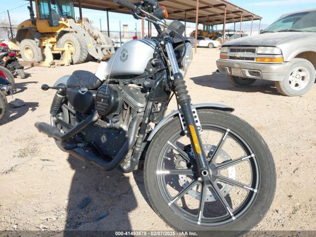  Salvage Harley-Davidson Xl883