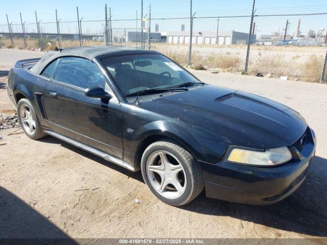  Salvage Ford Mustang