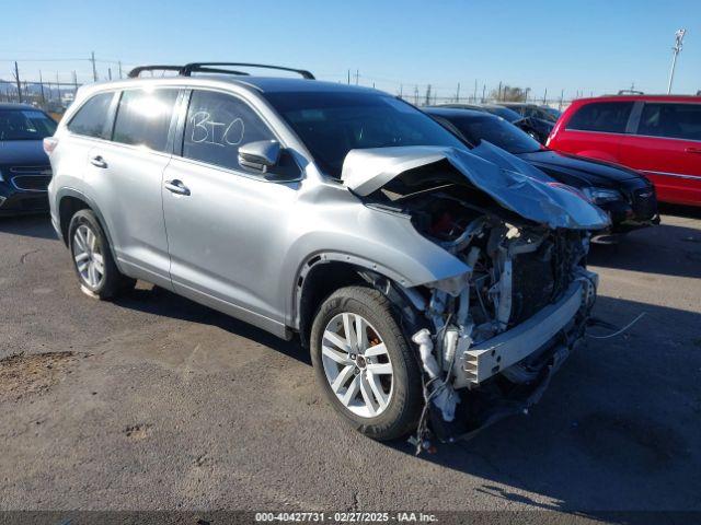  Salvage Toyota Highlander