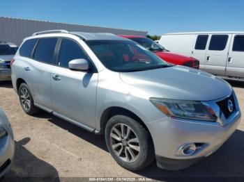  Salvage Nissan Pathfinder