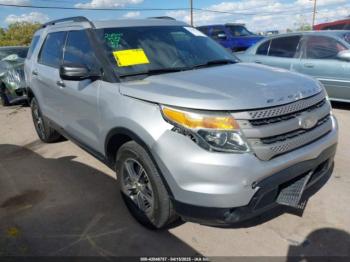  Salvage Ford Explorer