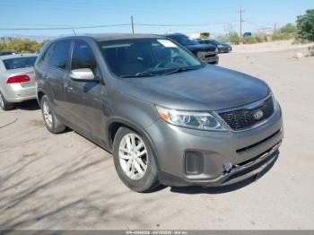  Salvage Kia Sorento