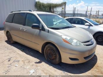  Salvage Toyota Sienna