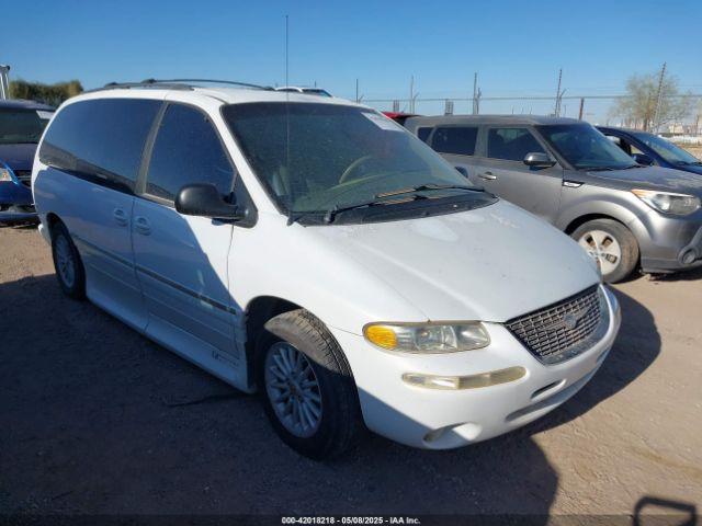  Salvage Chrysler Town & Country
