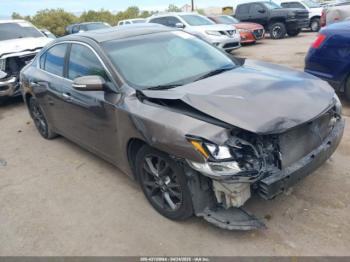  Salvage Nissan Maxima