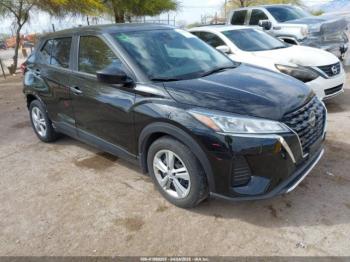  Salvage Nissan Kicks