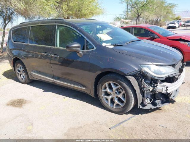  Salvage Chrysler Pacifica