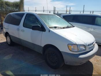  Salvage Toyota Sienna