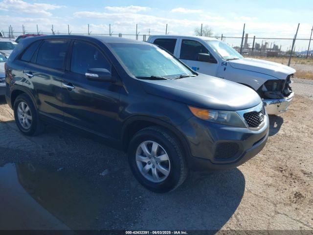  Salvage Kia Sorento