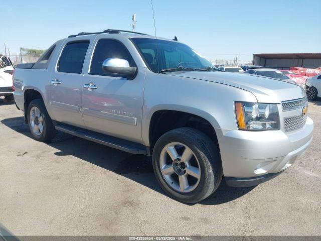  Salvage Chevrolet Avalanche 1500