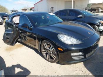  Salvage Porsche Panamera