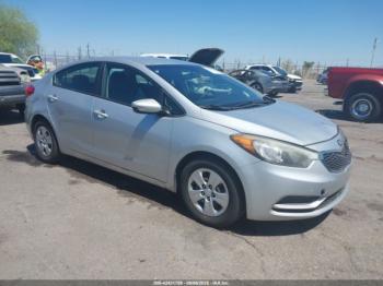  Salvage Kia Forte