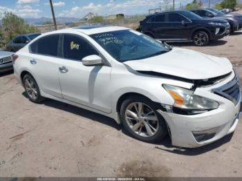  Salvage Nissan Altima