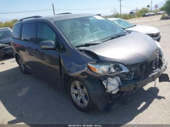  Salvage Toyota Sienna