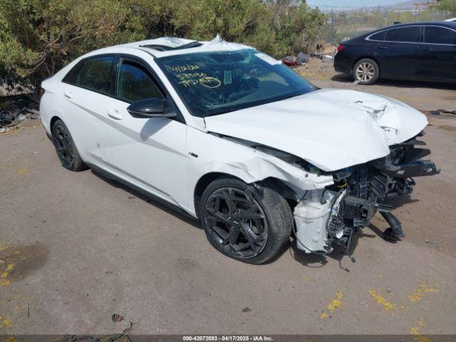  Salvage Hyundai ELANTRA