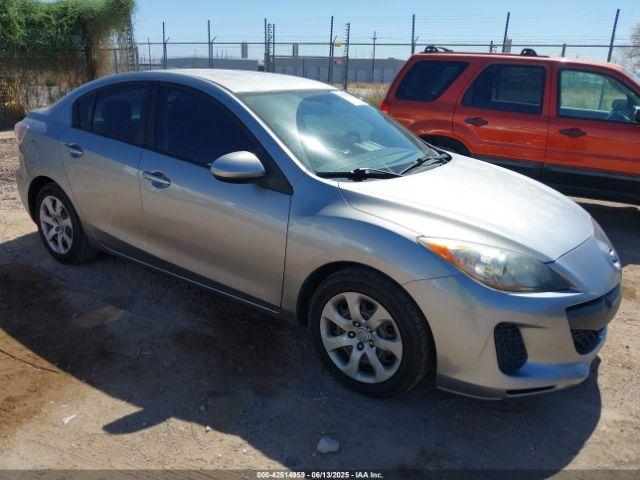  Salvage Mazda Mazda3