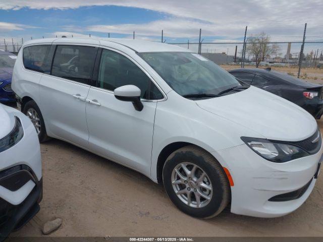  Salvage Chrysler Voyager