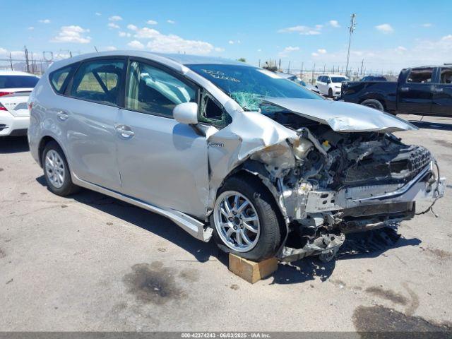  Salvage Toyota Prius v