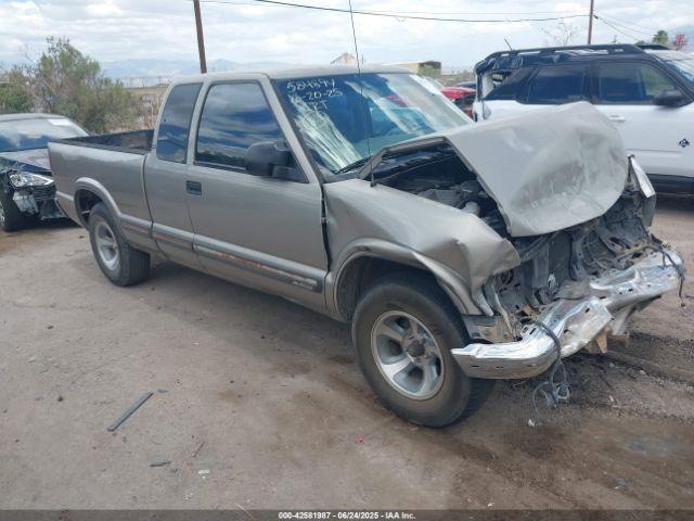  Salvage Chevrolet S-10