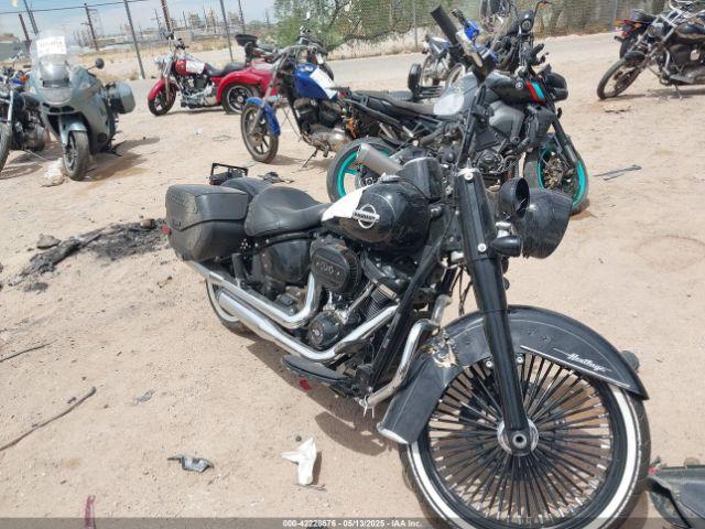  Salvage Harley-Davidson Flhcs