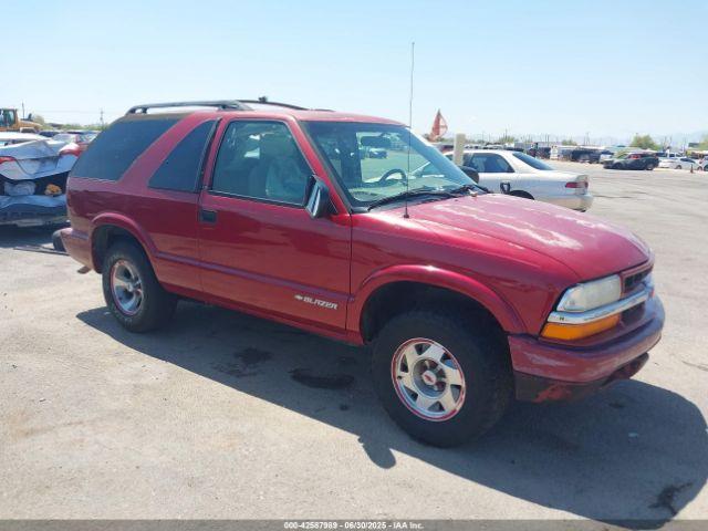  Salvage Chevrolet Blazer