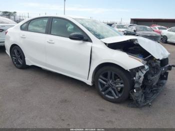  Salvage Kia Forte