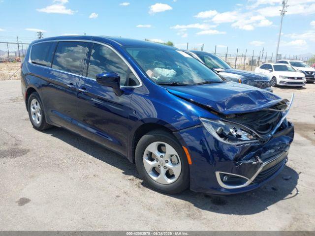  Salvage Chrysler Pacifica