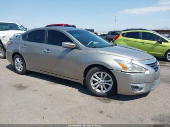  Salvage Nissan Altima