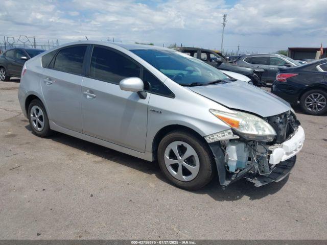  Salvage Toyota Prius