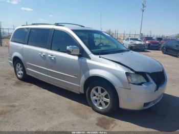  Salvage Chrysler Town & Country